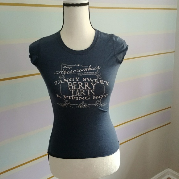 Abercrombie & Fitch Tops - Abercrombie navy Tee sz S Abercrombie & Fitch Tops - Abercrombie navy Tee sz S